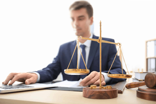 Der vollständige Leitfaden für Rechtsexperten: Wen Sie für Ihre rechtlichen Belange anrufen sollten