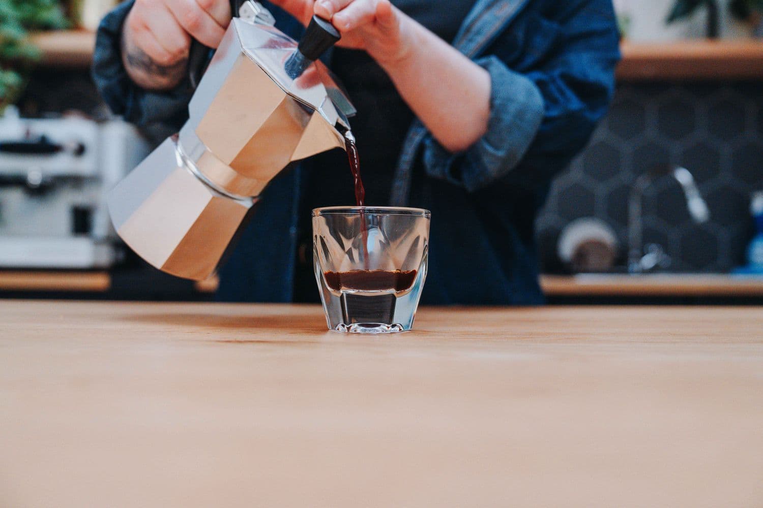 Kaffeemühle Outdoor – BohnenSzene über Mahlgrad, Handhabung & Genuss in der Natur