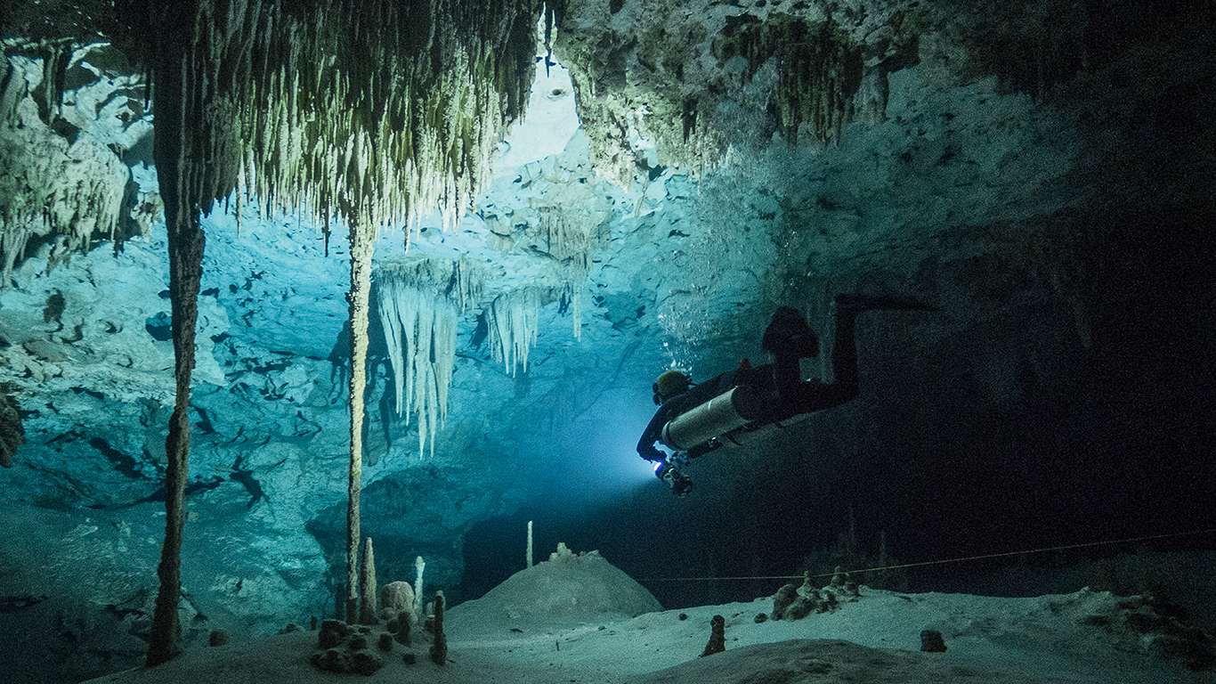 DeepDiveMexico stellt vor: Tauchen Mexiko für deutschsprachige Taucher