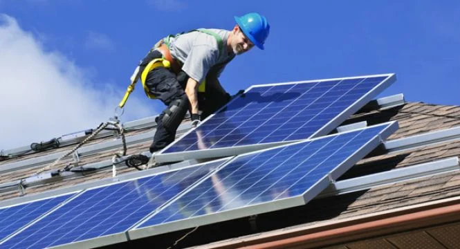 Nachhaltige Ausstrahlung: Die Solarstrom-Initiativen von Baubz im Rampenlicht